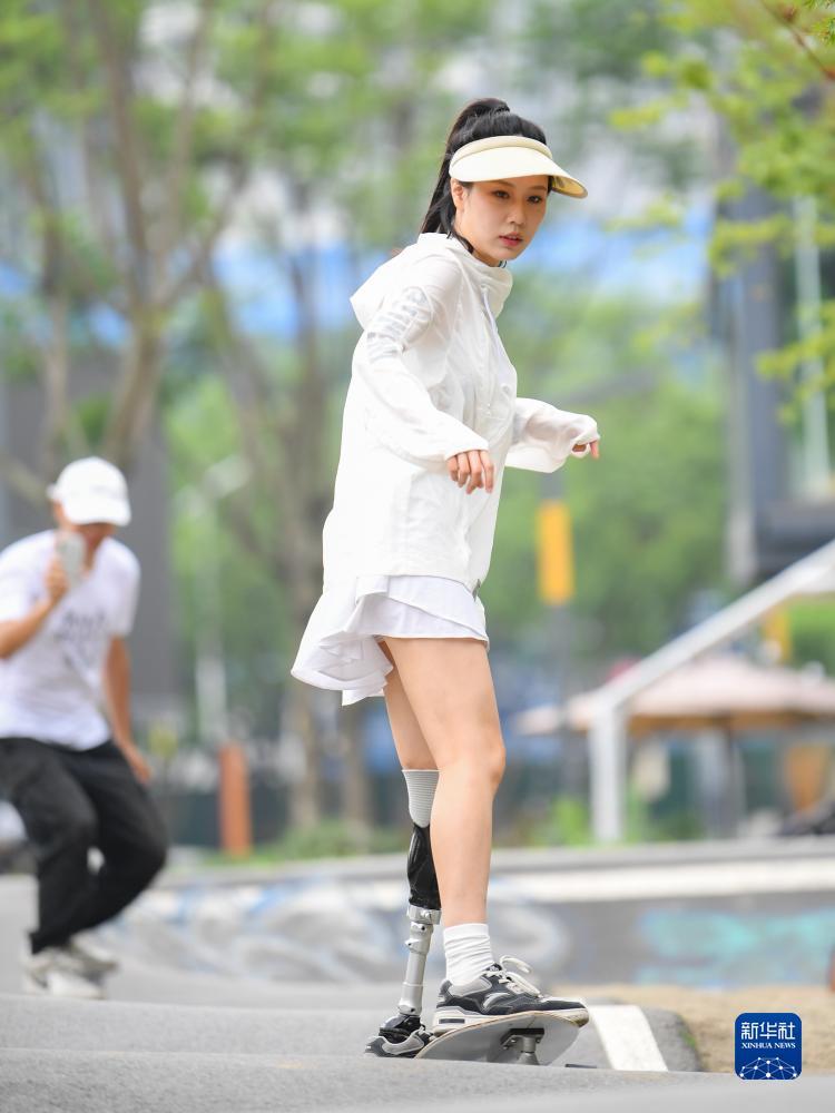 双扣扑克牌四人玩法